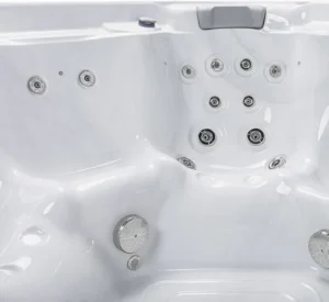 Bueno Spa Chicago Hot Tub